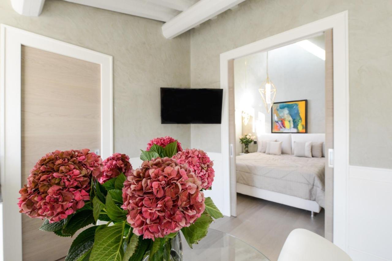 Duomo Suites Флоренція Екстер'єр фото